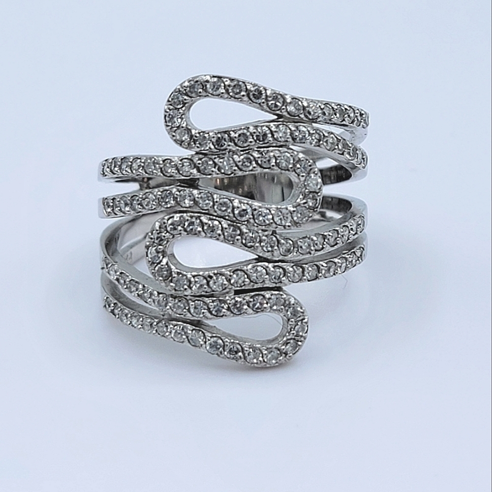 Silvertone Ring Clear Crystals #2352